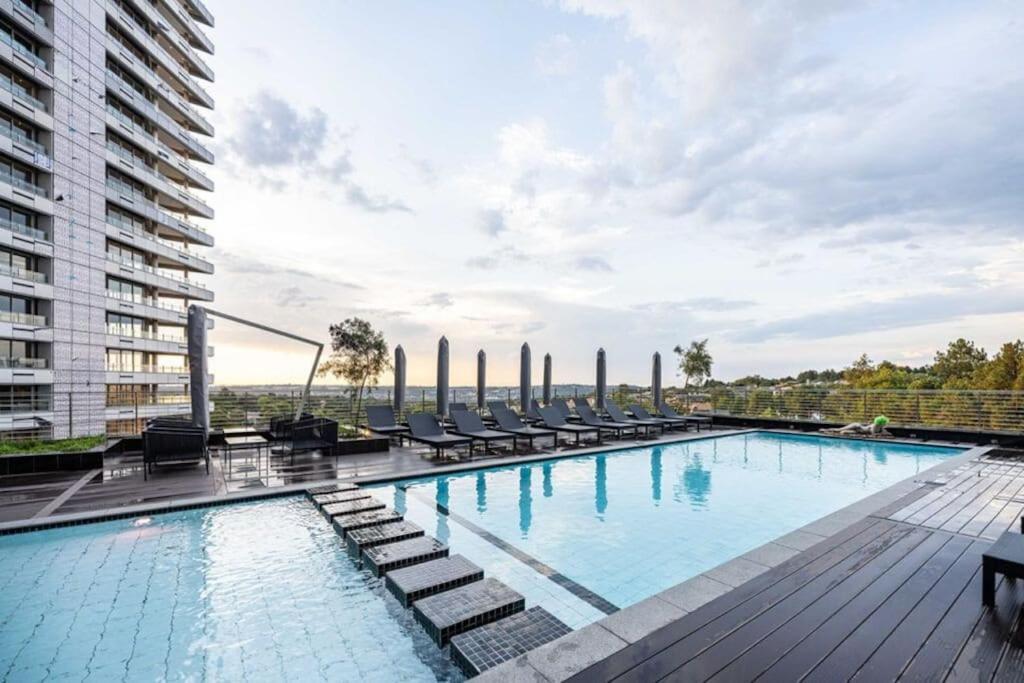 Appartement Spacious 2br Near Sandton -no Loadshedding Johannesburg