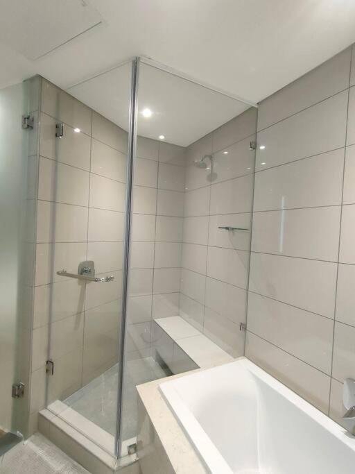 Appartement Spacious 2br Near Sandton -no Loadshedding Johannesburg